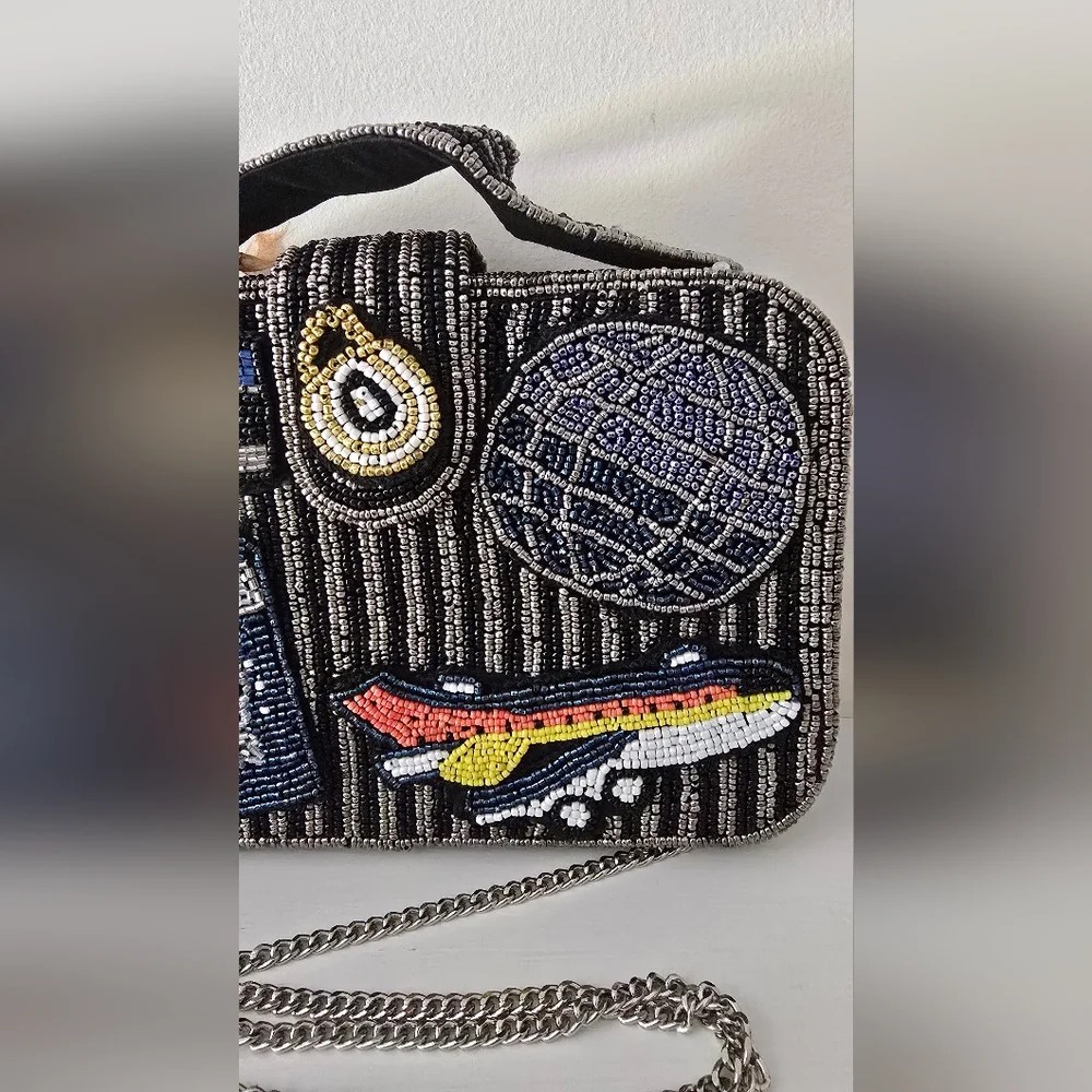 Handmade Beaded Travel Motif Crossbody Bag – Globe, Airplane & Passport Design - Picture 3 of 9